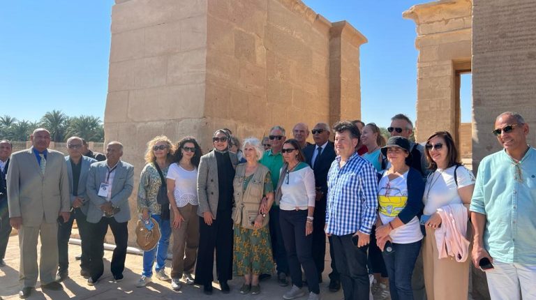 Spanish doctors delegation visits New Valley to explore governorate’s potentials in health tourism